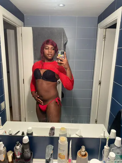 SCARLETT ESCORT TRANS COLOMBIANA EN BARCELONA