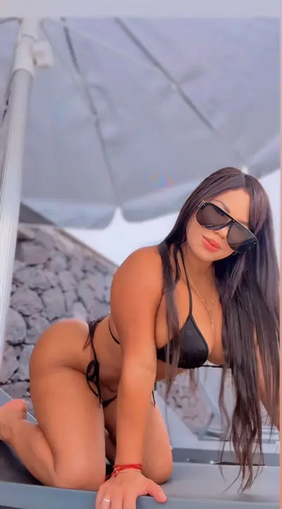 MIA, ESCORT COLOMBIANA DE 26 AÑOS EN SANTA CRUZ DE TENERIFE