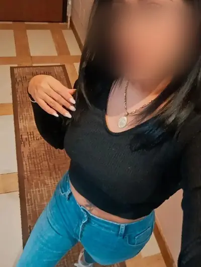 NATALY, VENEZOLANA DE 36 AÑOS QUE SE DESPLAZA A TU HOTEL EN CASTELLÓN