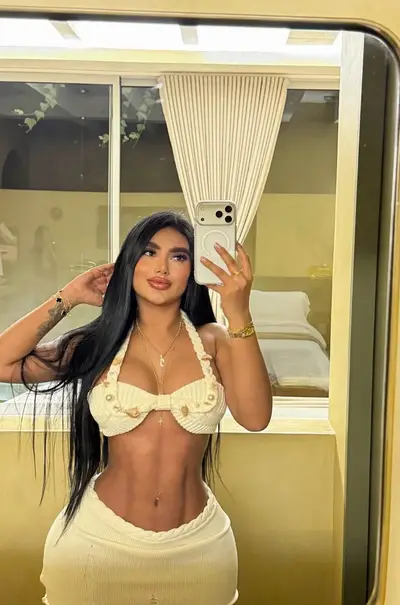 MEGAN, ESCORT COLOMBIANA DE 22 AÑOS EN AGUADULCE
